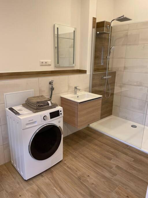 Apartment In Zentraler Lage Mit Privatparkplatz Grafenwohr Extérieur photo